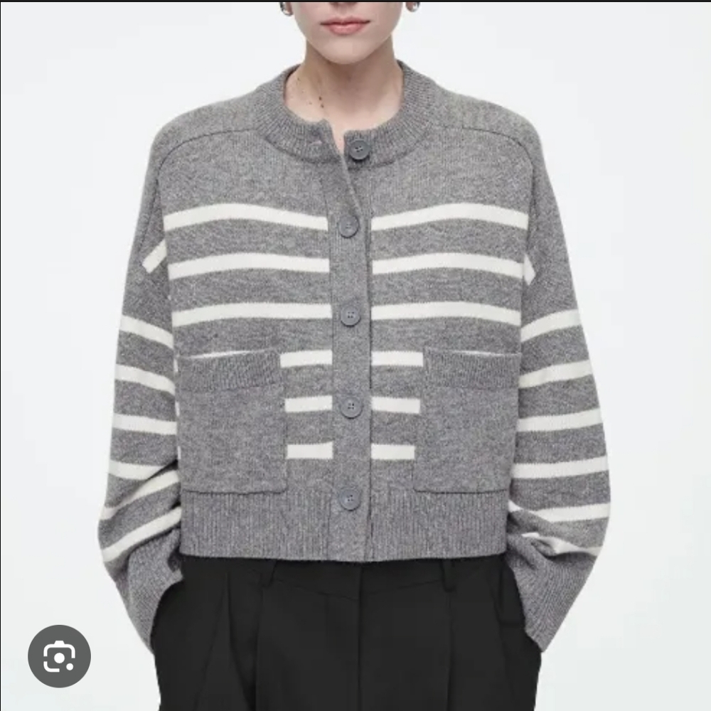 COS Crewneck %100 Wool Cardigan NWT